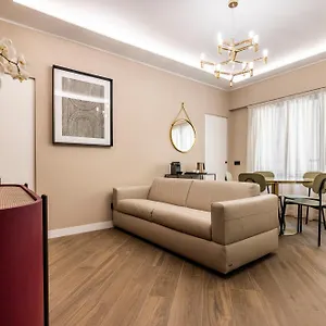 Apartment Gogh Golden House Next To Duomo, Milan