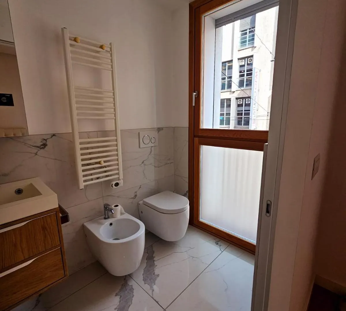 3-Bedroom - Sleeps 7 - With Gym Milan