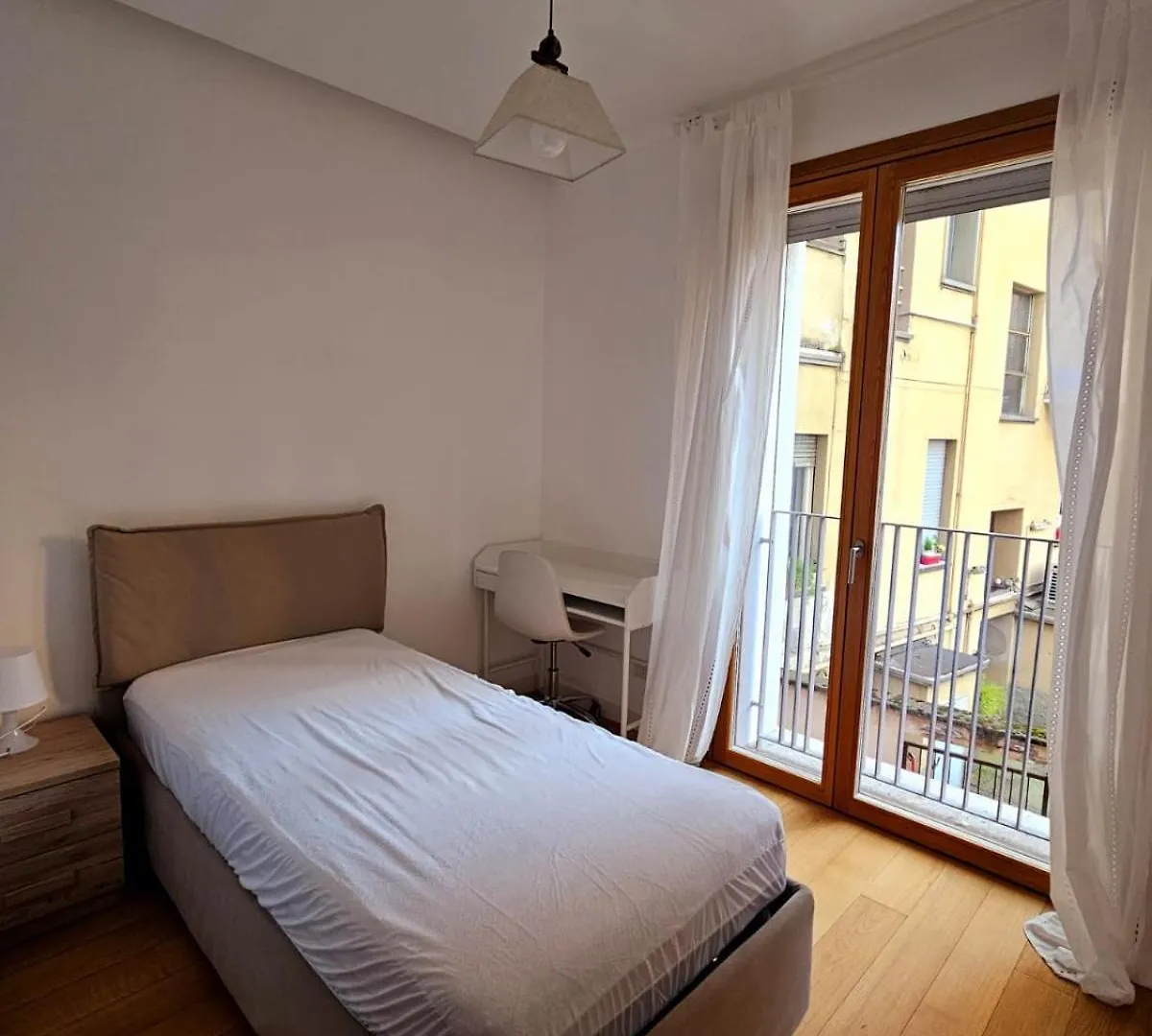 3-Bedroom - Sleeps 7 - With Gym Milan
